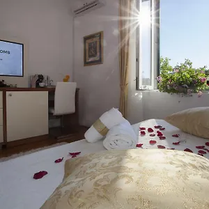 luxury-rooms-duje.splithotels.org/